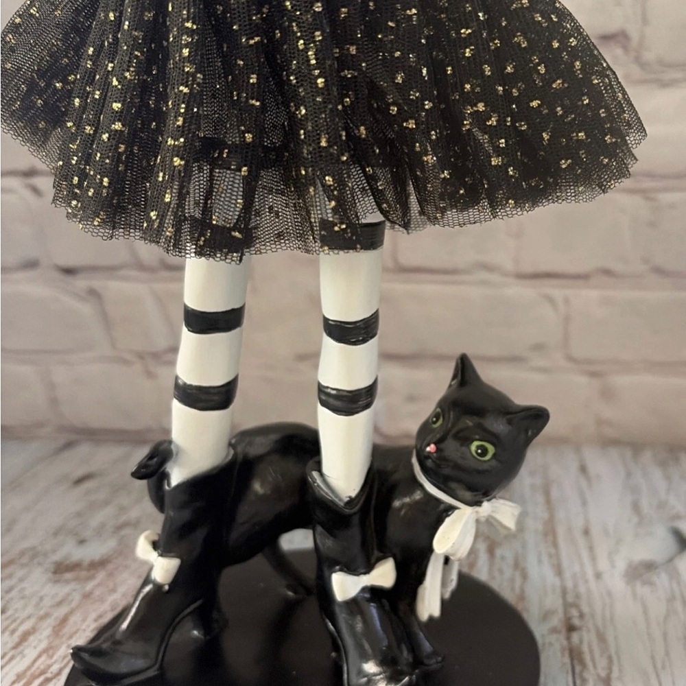 Whimsical Witch Figurine with Black Cat Wand Black Magic Book Halloween 15 Inch - Picture 6 of 6